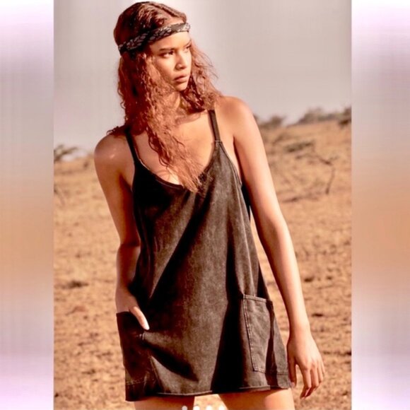 Free People Hot Shot Mini Dress in Black size Medium M NWOT - Picture 1 of 16